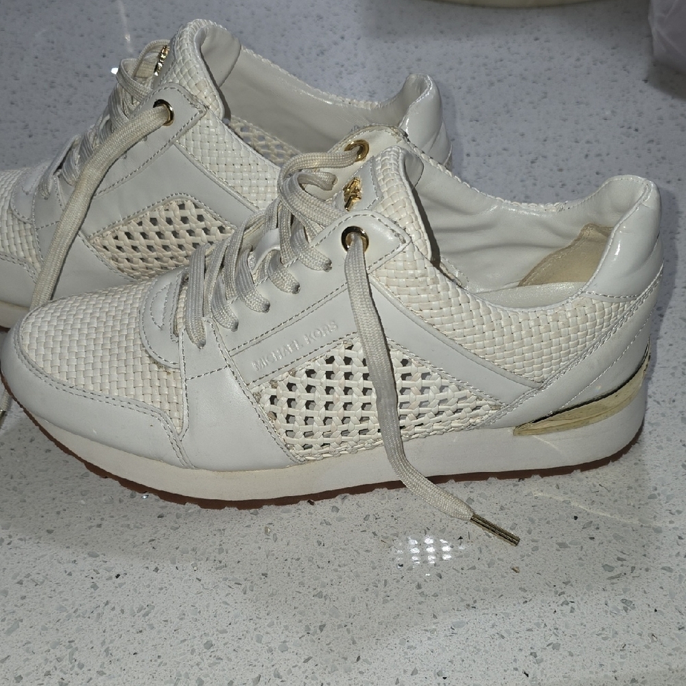 Michael Kors Cream and Gold Textured SneakersMichael Kors Woven Sneakers Size 8 - Picture 2 of 12